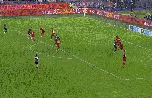 蓝鲸体育app-【意甲】VAR取消点球 奥西门致胜球 罗马负那不勒斯