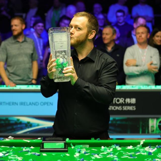 蓝鲸体育官网-北爱赛艾伦卫冕 周跃龙三次冲击排名赛首冠失利