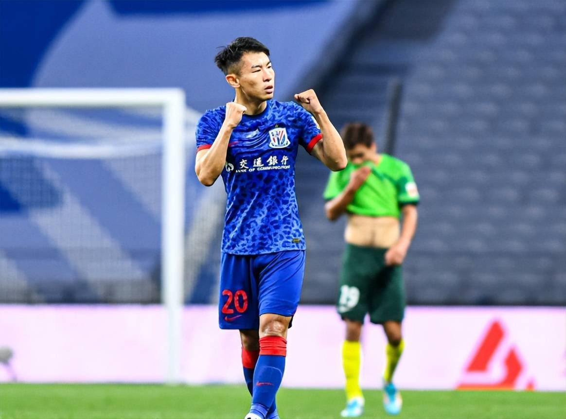 蓝鲸体育下载-意外！于汉超和穆斯卡特首次公开同框亮相，引发申花球迷热议