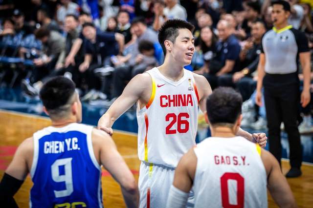 蓝鲸体育下载-放心了！中国男篮锋线大核透露伤情，公开发声，只说感谢尽显霸气